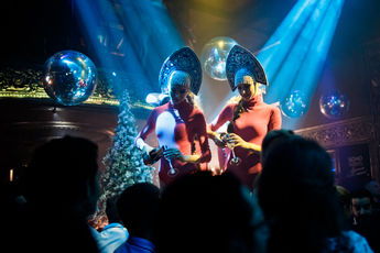 Русским быть модно soho rooms