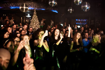 Русским быть модно soho rooms