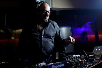 Русским быть модно soho rooms