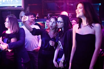 Русским быть модно soho rooms