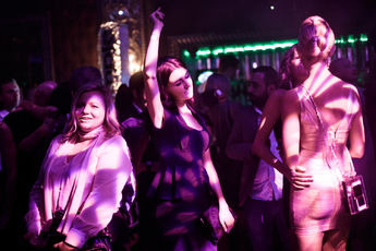 Русским быть модно soho rooms