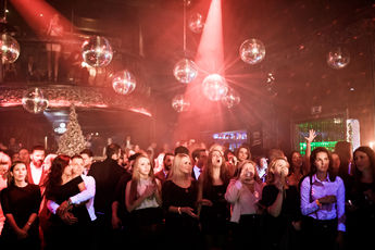 Русским быть модно soho rooms